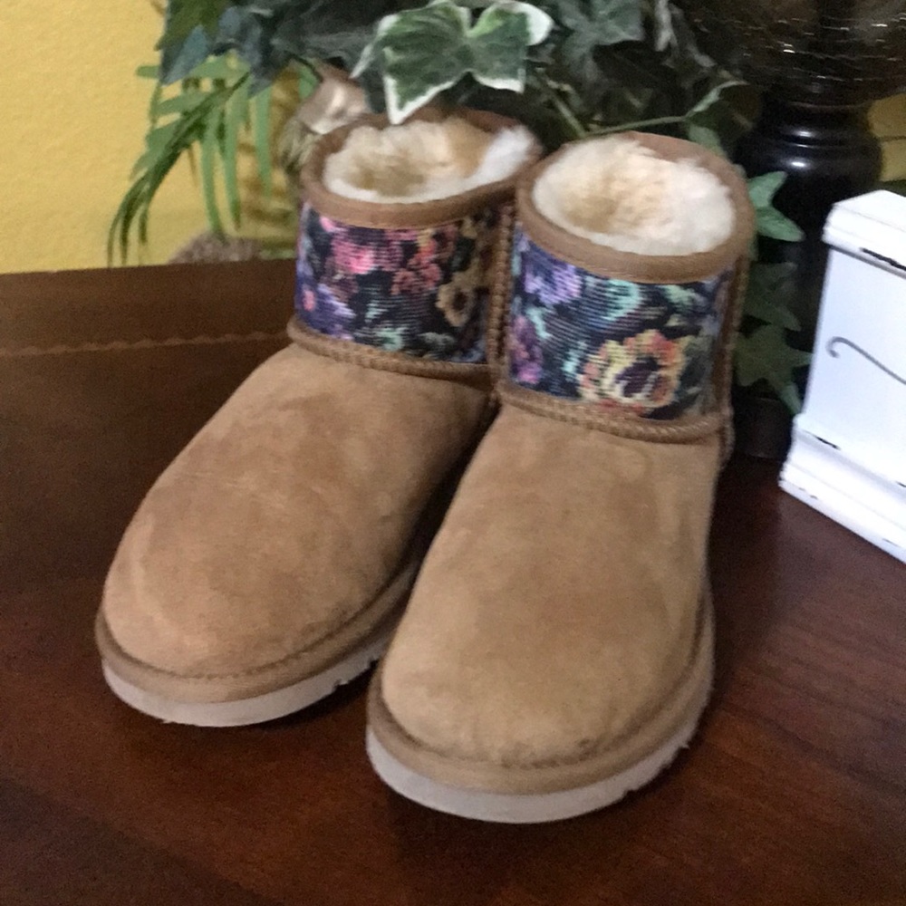 UGG Chestnut Floral Grunge Classic Mini Boots